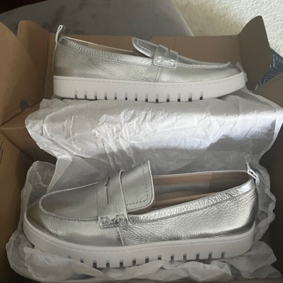 Vionic Uptown Metallic Loafers - Picture 2 of 3